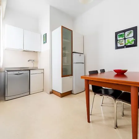 Ur-nest Lame * Bologna