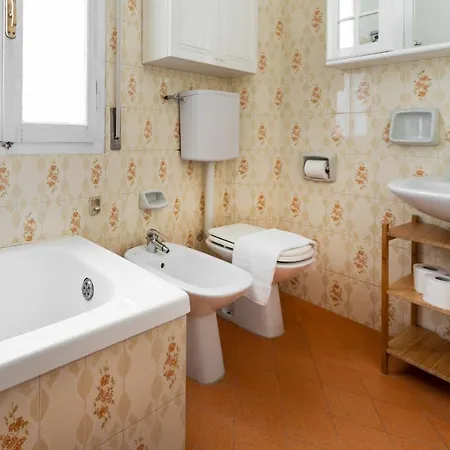 Ur-nest Lame * Bologna