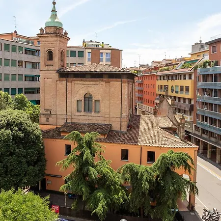 Ur-nest Lame 볼로냐